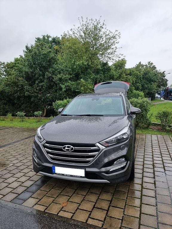 Braun Gebraucht 2017 Hyundai Tucson SUV | 19.200 € (Fairer Preis) - Bild 1/4