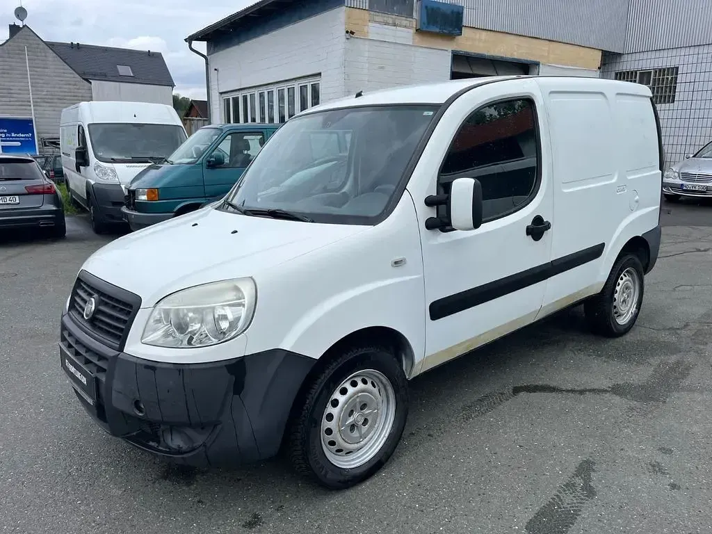 Gebraucht Fiat Doblò 75 PS (55 kW) 2008 Weiß Van / Kleinbus