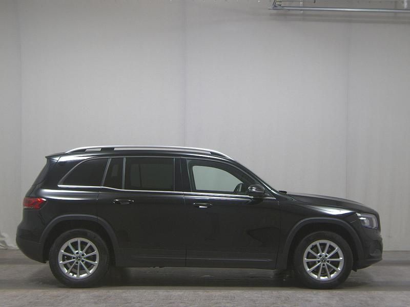 Schwarz Gebraucht 2021 Mercedes GLB200 Style SUV | 25.980 € (Superpreis) - Bild 1/4