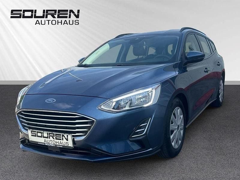 Blau Gebraucht 2018 Ford Focus Limousine | 11.890 € (Superpreis) - Bild 1/4