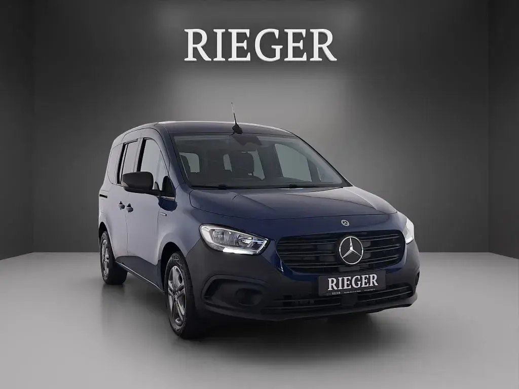 Neu Mercedes eCitan 89 kW (122 PS) 2025 Blau Kombi