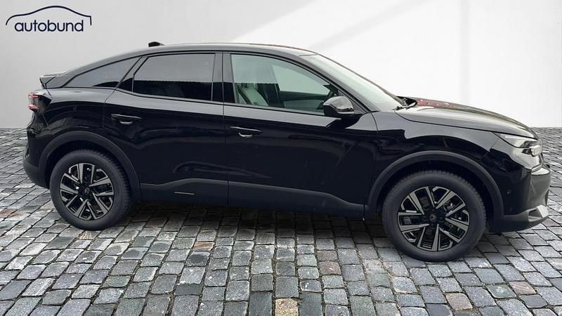 Neu Citroën C4 131 PS (96 kW) 2025 Schwarz SUV