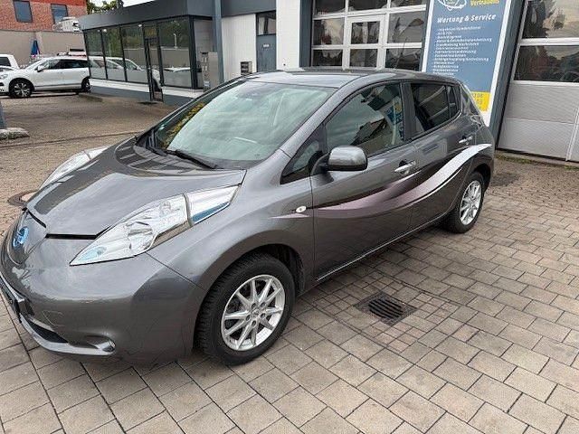 Grau Gebraucht 2016 Nissan Leaf Acenta Kleinwagen | 6.900 € (Guter Preis) - Bild 1/4