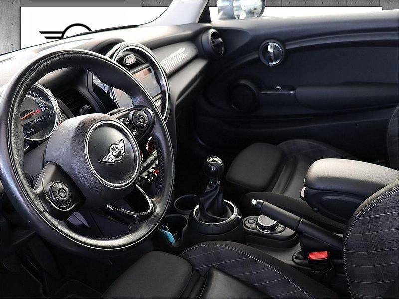 Gebraucht Mini Cooper 136 PS (100 kW) 2014 Schwarz Kleinwagen