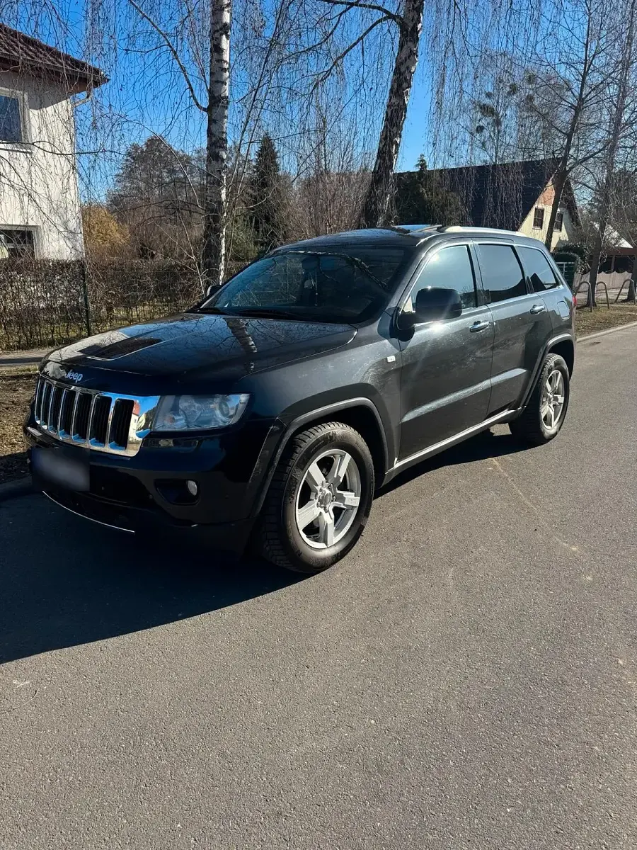 Gebraucht Jeep Grand Cherokee 241 PS (177 kW) 2011 Schwarz SUV