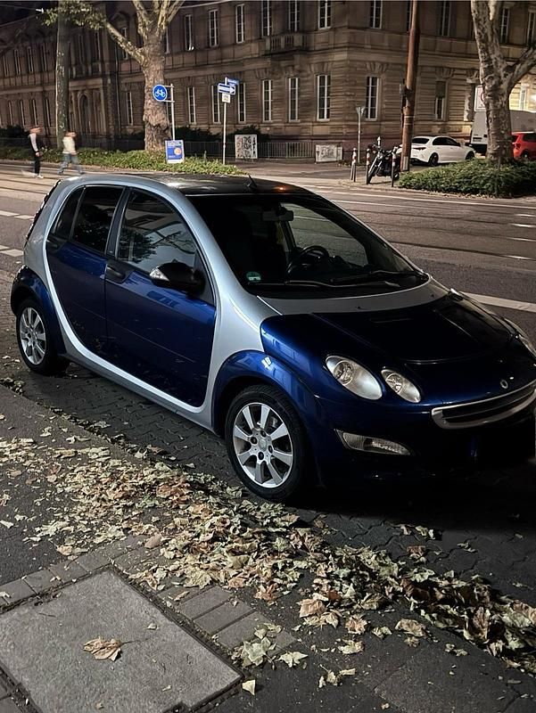 Silber Gebraucht 2005 Smart ForFour Kleinwagen | 1.750 € - Bild 1/4