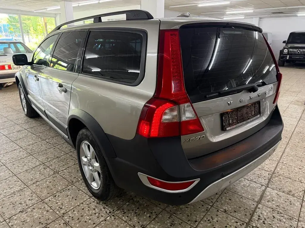 Gebraucht Volvo XC70 Momentum 185 PS (136 kW) 2007 Grau Kombi