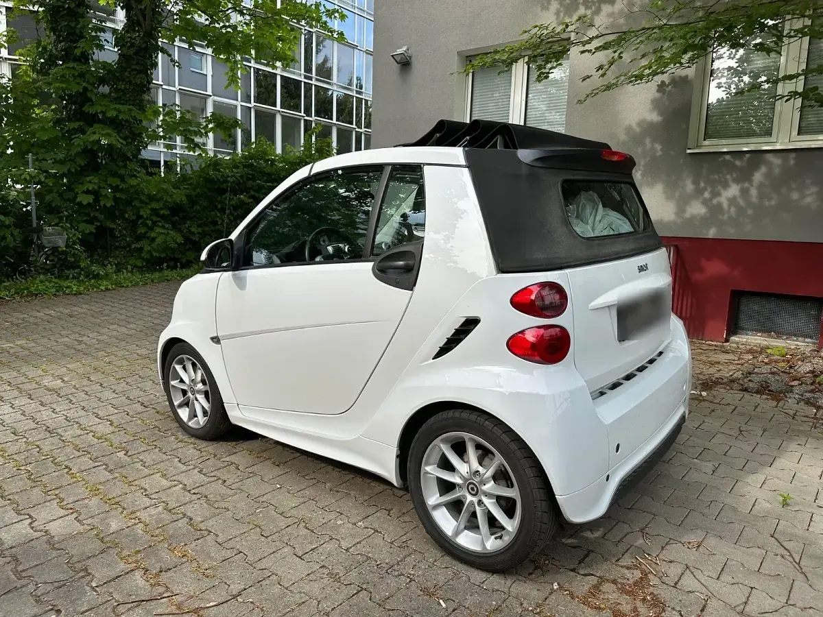Gebraucht Smart ForTwo Cabrio 54 PS (39 kW) 2012 Weiß Cabrio