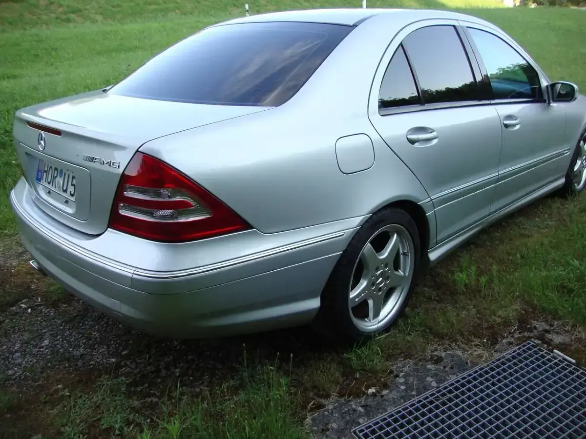 Gebraucht Mercedes C240 Avantgarde 170 PS (125 kW) 2004 Silber Limousine