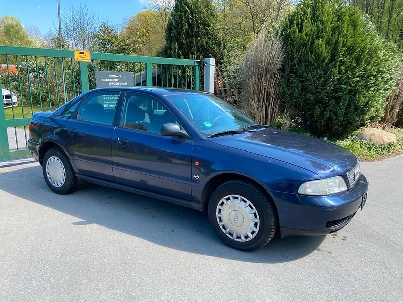 Gebraucht Audi A4 101 PS (74 kW) 1995 Blau Limousine