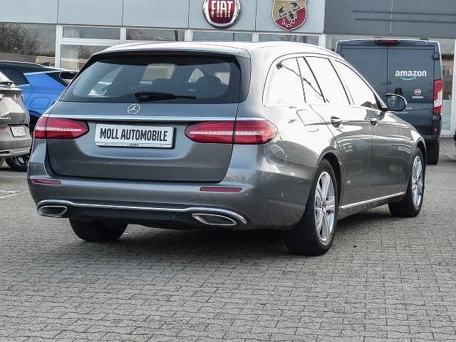 Second-hand Mercedes E200 184 CP (135 kW) 2018 Gri Break
