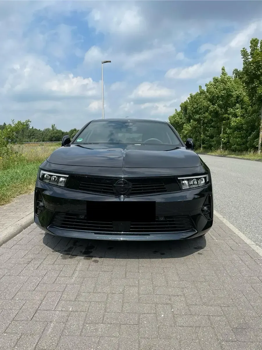 Gebraucht Opel Astra Edition 131 PS (96 kW) 2024 Schwarz Kleinwagen