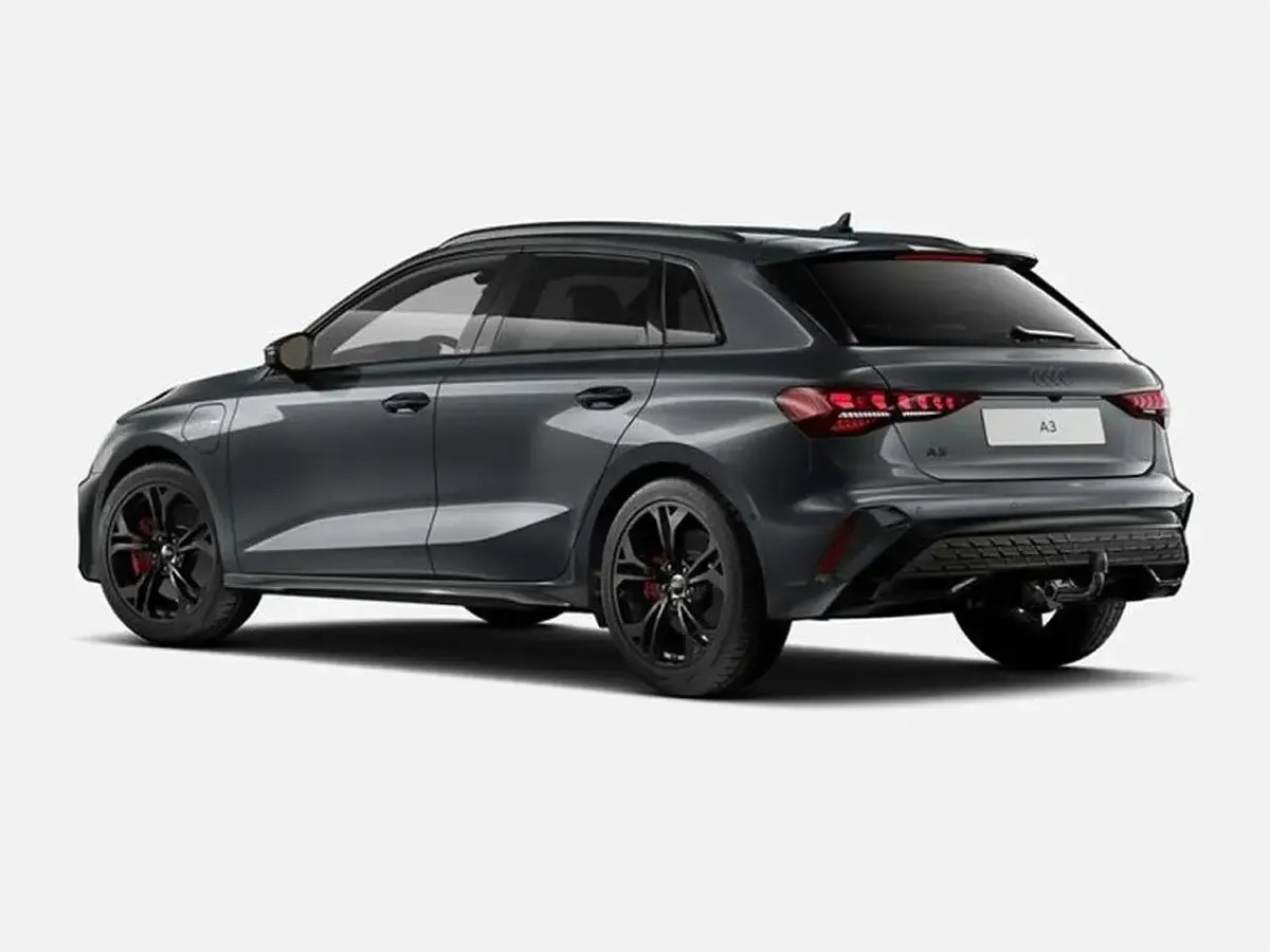 Nowe Audi A3 S-Line 272 KM (200 kW) 2026 Szary Sedan/Limuzyna