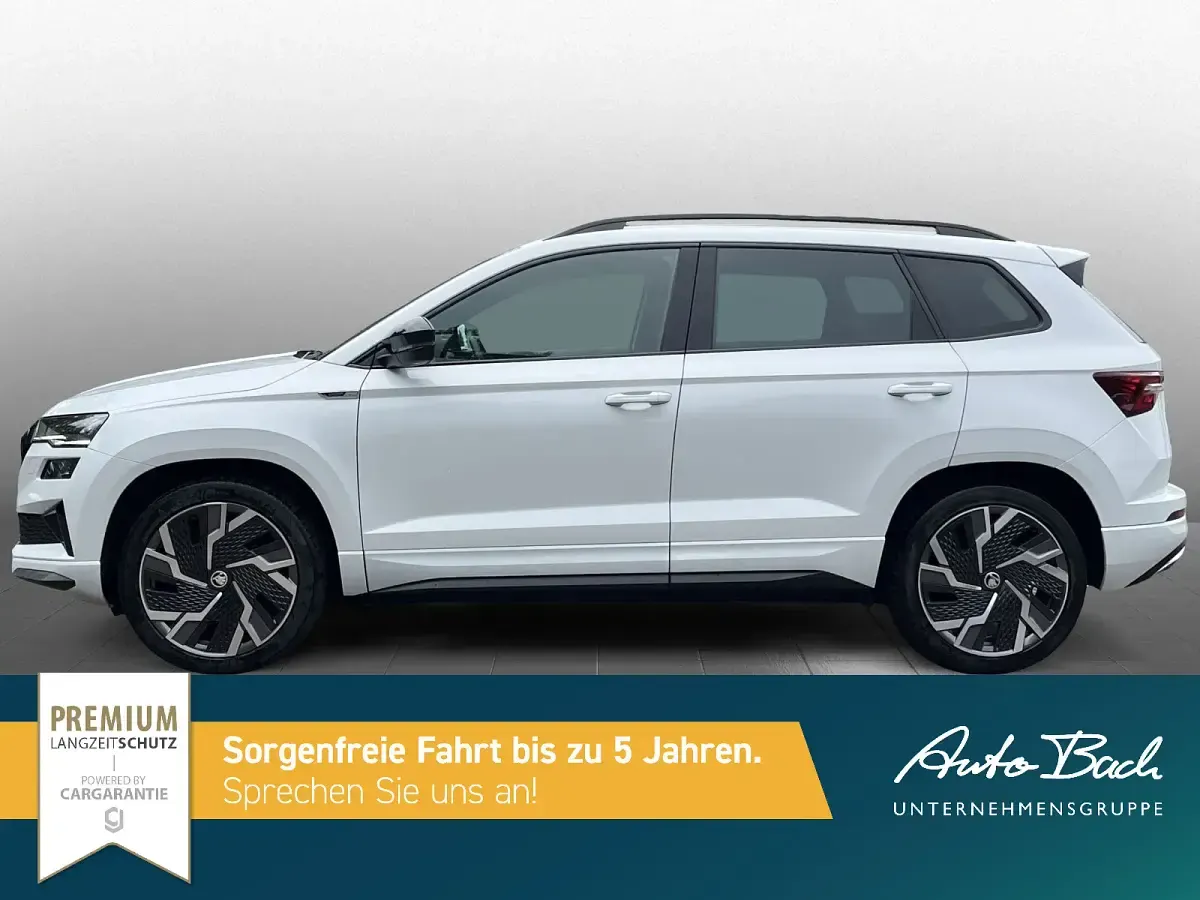 Gebraucht Skoda Karoq SportLine 190 PS (139 kW) 2023 Moonweiß perleffekt SUV