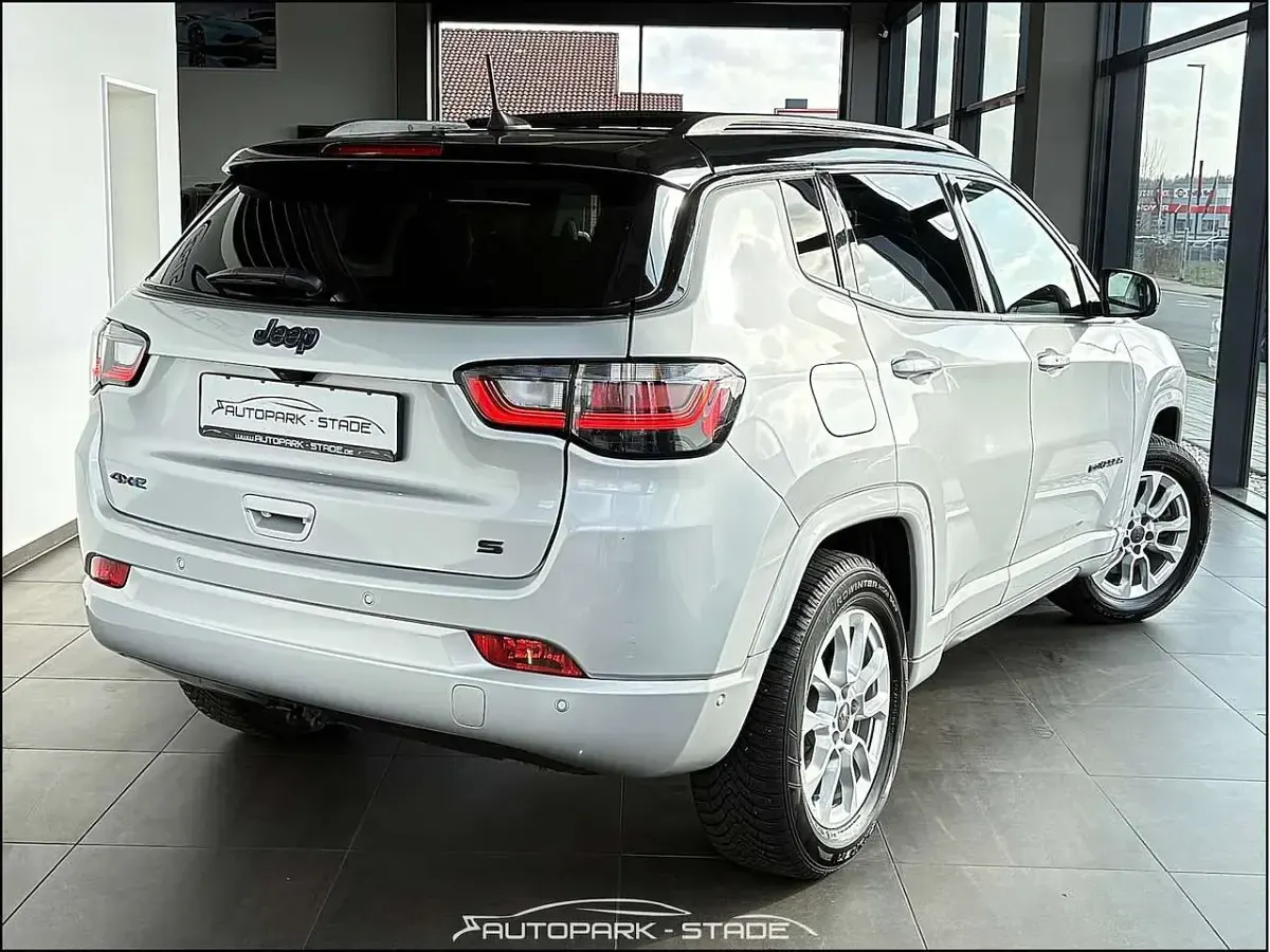 Gebraucht Jeep Compass 241 PS (177 kW) 2022 Grau SUV