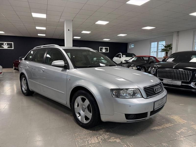Silber Gebraucht 2004 Audi A4 Exclusive Limousine | 7.999 € - Bild 1/4