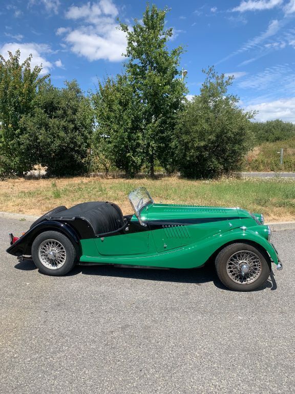 Grün Gebraucht 1967 Morgan Plus 4 Cabrio | 24.900 € - Bild 1/4