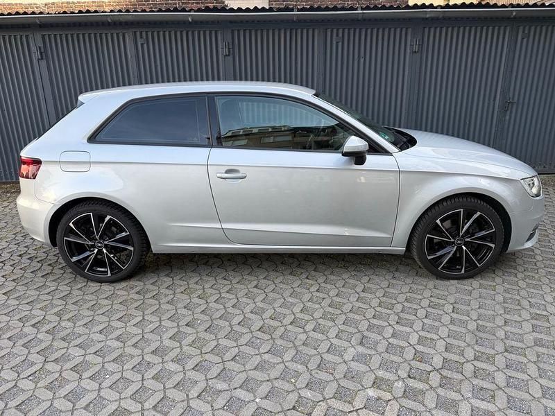 Usata Audi A3 Ambition 179 CV (131 kW) 2012 Argento Utilitaria