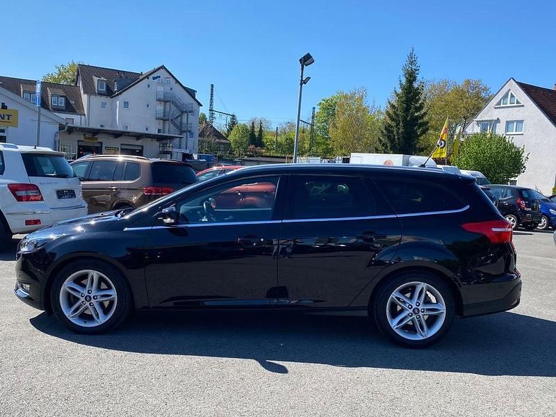 Używany Ford Focus Titanium 150 KM (110 kW) 2018 Czarny Sedan/Limuzyna