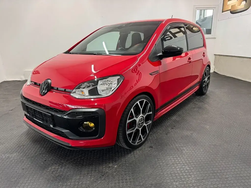 Second-hand VW up! Beats 116 CP (85 kW) 2022 Roșu Hatchback
