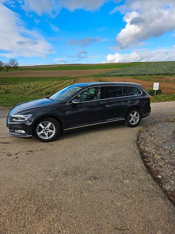 Gebraucht VW Passat Highline 150 PS (110 kW) 2015 Grau Kombi