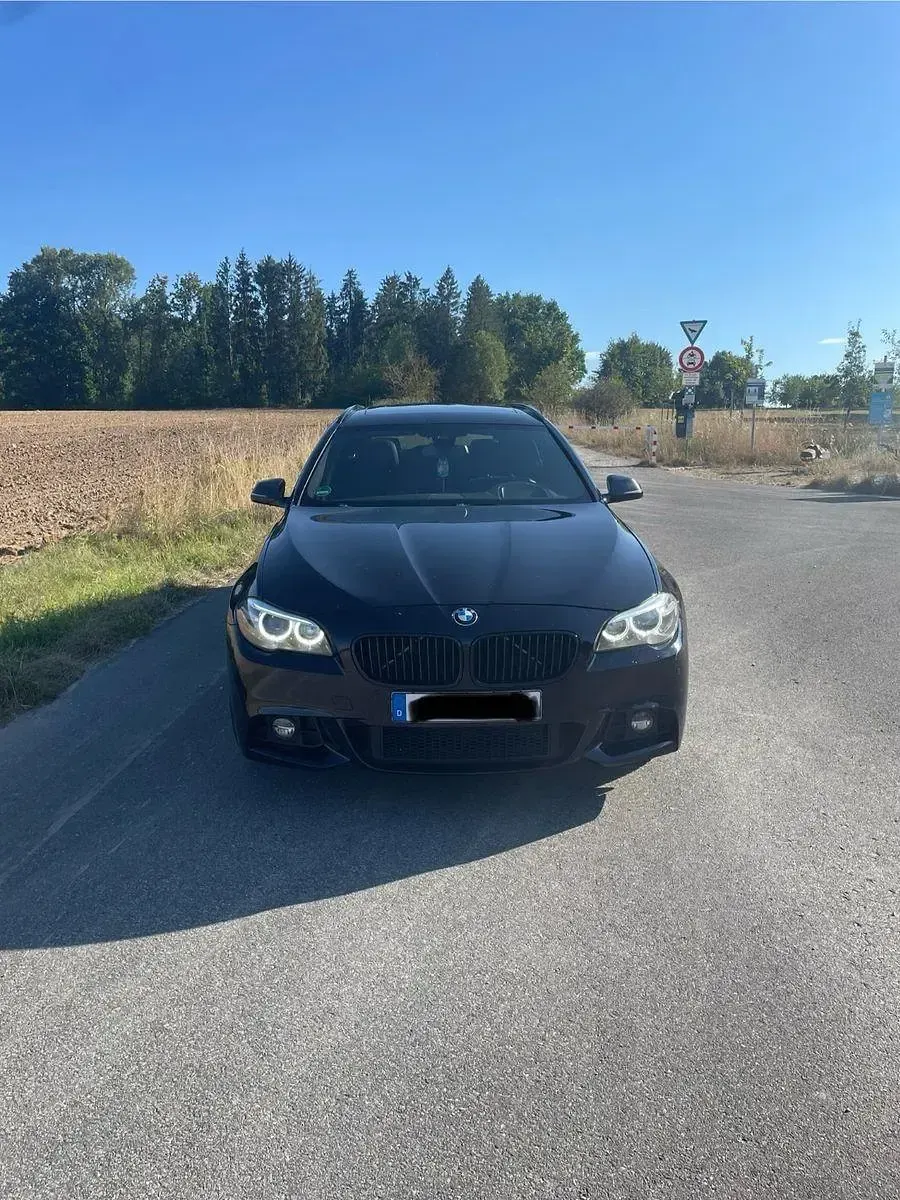 Gebraucht BMW 530 M Sport 258 PS (189 kW) 2014 Schwarz Kombi