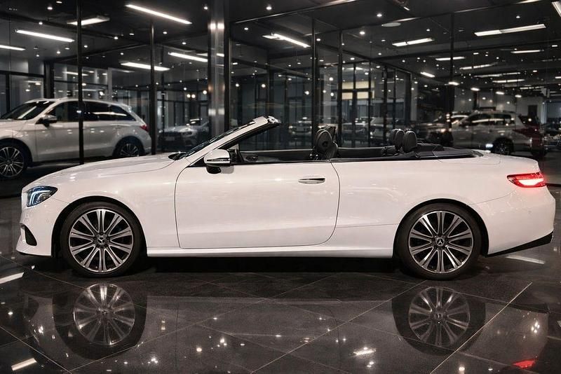 Gebraucht Mercedes E200 Avantgarde 184 PS (135 kW) 2018 Weiß Cabrio
