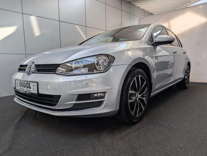 Gebraucht VW Golf VII Allstar 125 PS (91 kW) 2016 Silber Limousine