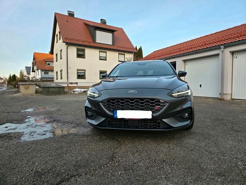 Gebraucht Ford Focus ST 280 PS (205 kW) 2020 Grau Kombi
