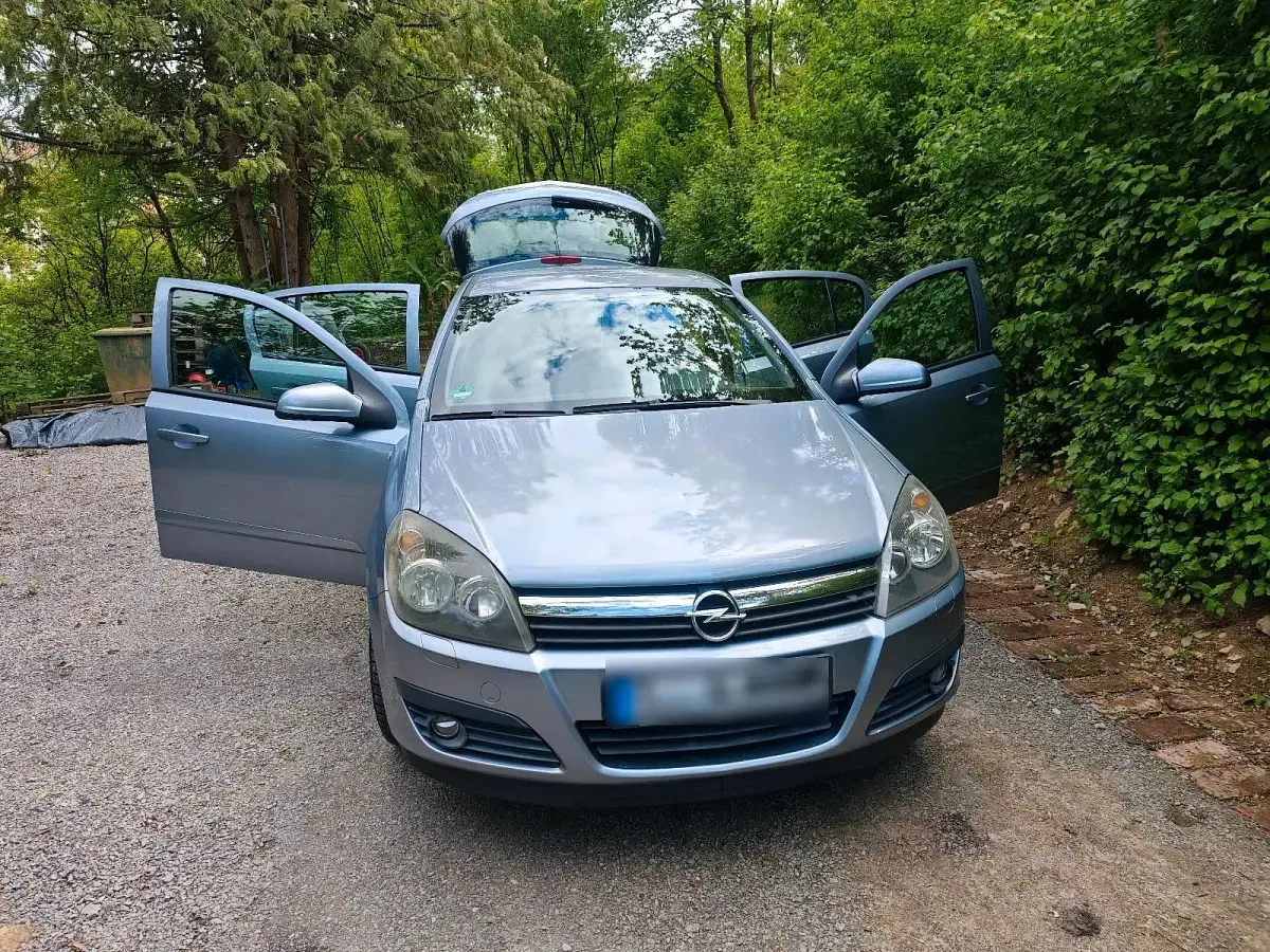 Gebraucht Opel Astra 125 PS (91 kW) 2006 Blau Coupé