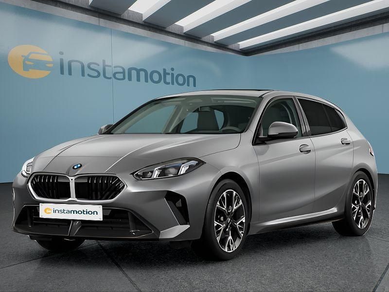 Grau Gebraucht 2024 BMW 120 M Sport Kleinwagen | 40.949 € (Teuer) - Bild 1/4