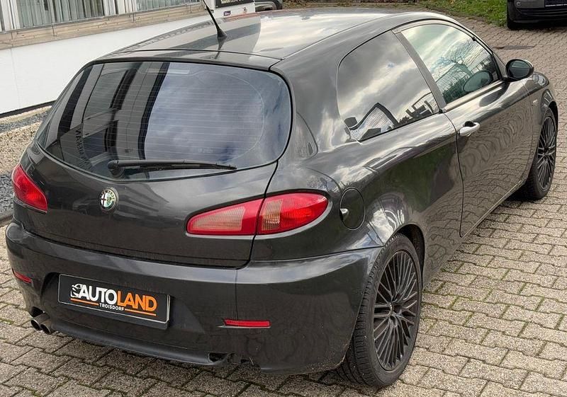 Gebraucht Alfa Romeo 147 120 PS (88 kW) 2007 Schwarz Kleinwagen