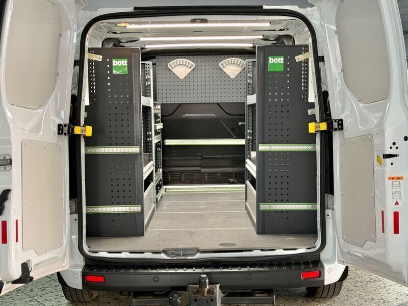 Weiß Gebraucht 2019 Ford Transit Custom Van / Kleinbus | 16.990 € (Fairer Preis) - Bild 1/4