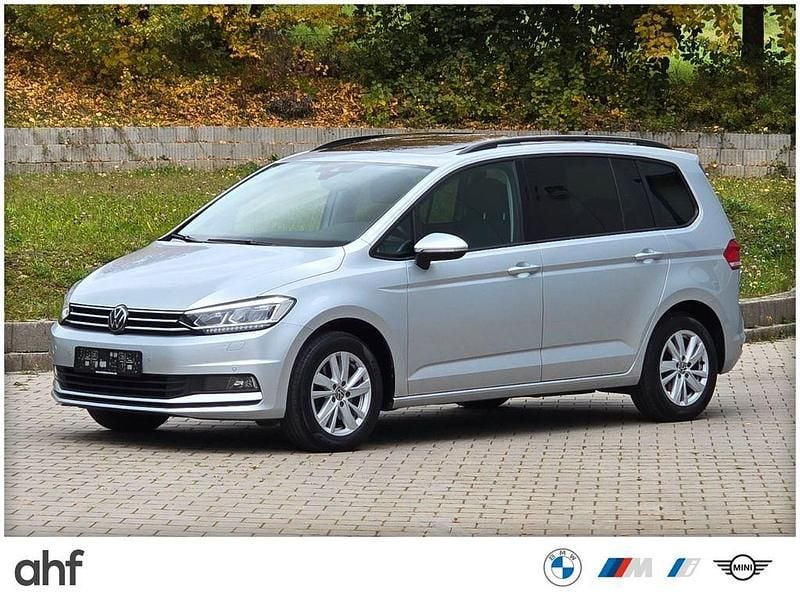 Silber Gebraucht 2023 VW Touran Van / Kleinbus | 24.990 € (Fairer Preis) - Bild 1/4