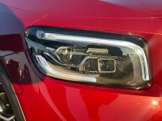 Gebraucht Mercedes GLB220 AMG 190 PS (139 kW) 2020 Manufaktur lack manufaktur pat SUV