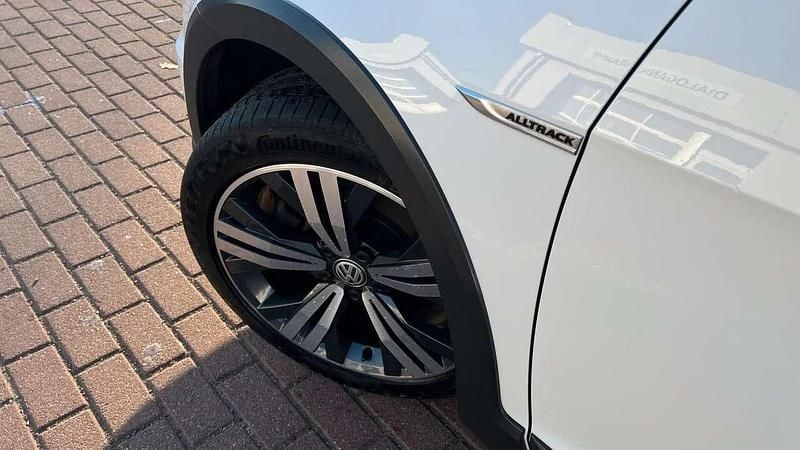 Gebraucht VW Golf Alltrack 179 PS (131 kW) 2018 Weiß Kombi