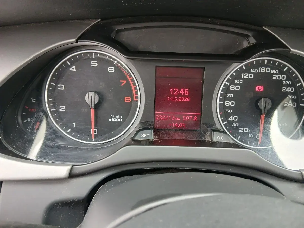 Gebraucht Audi A4 Ambition 160 PS (117 kW) 2010 Schwarz Limousine
