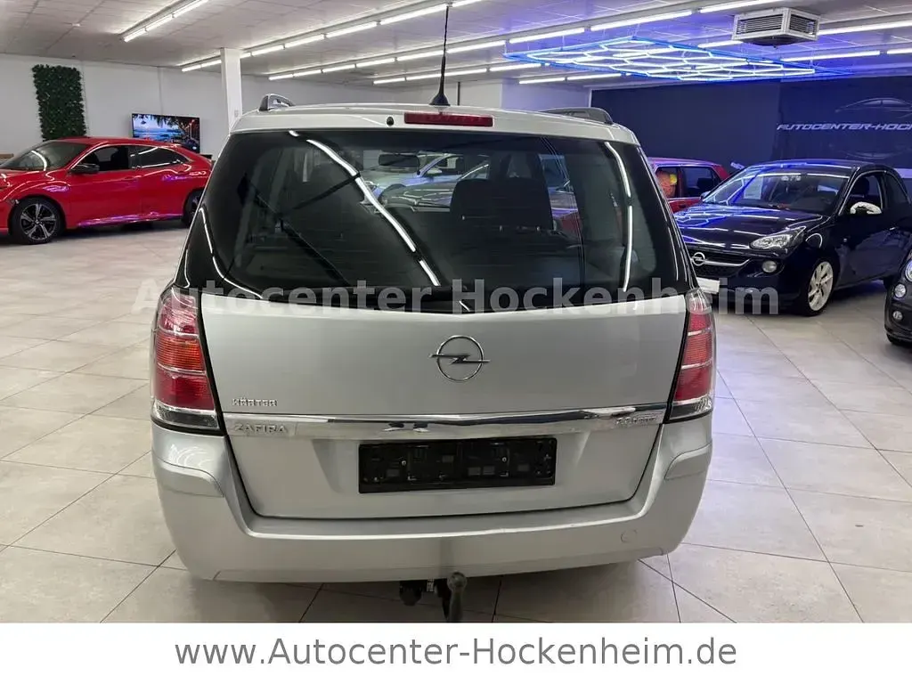 Gebraucht Opel Zafira Edition 150 PS (110 kW) 2005 Silber Van / Kleinbus