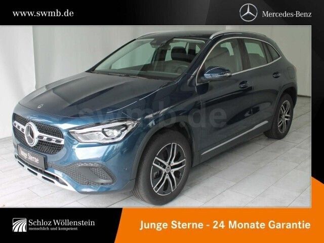 Blau Gebraucht 2021 Mercedes GLA250 Progressive SUV | 26.830 € (Superpreis) - Bild 1/4