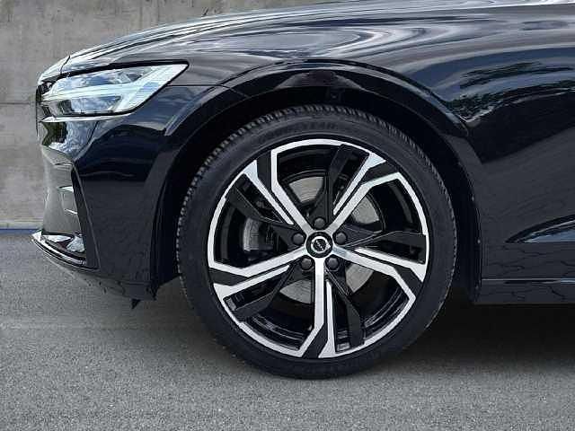 Gebraucht Volvo S60 145 PS (106 kW) 2023 Limousine