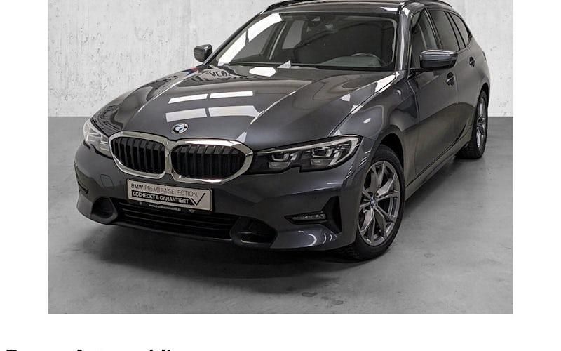 Grau Gebraucht 2021 BMW 320 Sport Line Kombi | 25.980 € (Guter Preis) - Bild 1/4