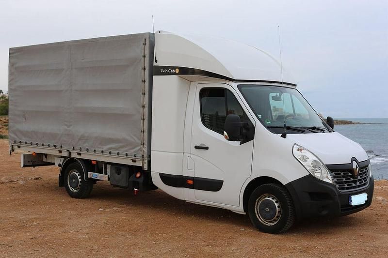 Gebraucht Renault Master 170 PS (125 kW) 2022 Weiß Van / Kleinbus