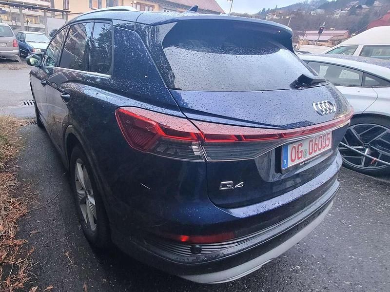 Gebraucht Audi Q4 e-tron 125 kW (170 PS) 2022 Navarra blau metallic SUV