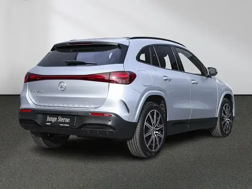 Gebraucht Mercedes EQA250+ AMG 139 kW (190 PS) 2025 Hightechsilber SUV