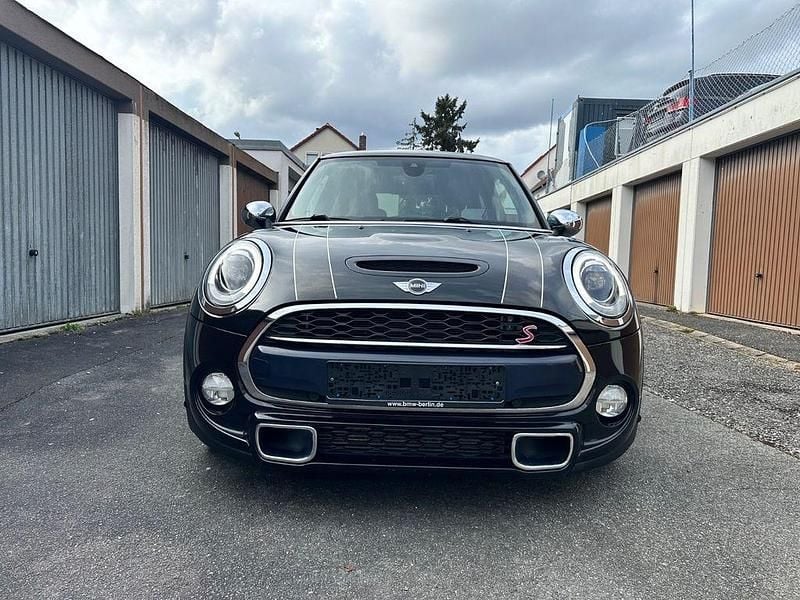 Second-hand Mini Cooper SD 170 CP (125 kW) 2016 Negru Hatchback