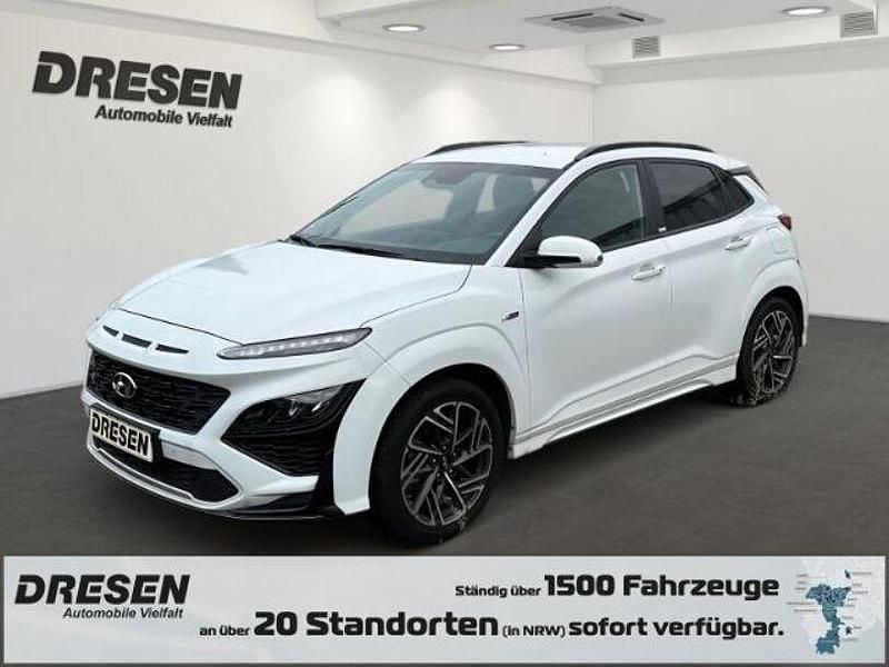 Weiss Gebraucht 2021 Hyundai Kona N Line SUV | 19.790 € (Fairer Preis) - Bild 1/4