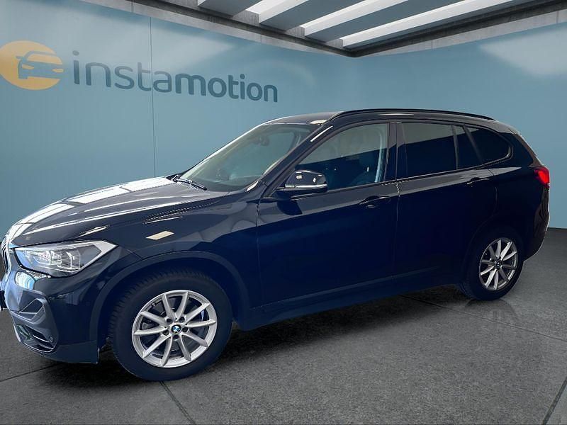Schwarz Gebraucht 2021 BMW X1 SUV | 22.099 € (Superpreis) - Bild 1/4