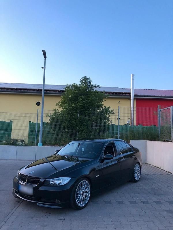 Gebraucht BMW 320 Shadowline 170 PS (125 kW) 2008 Schwarz Limousine