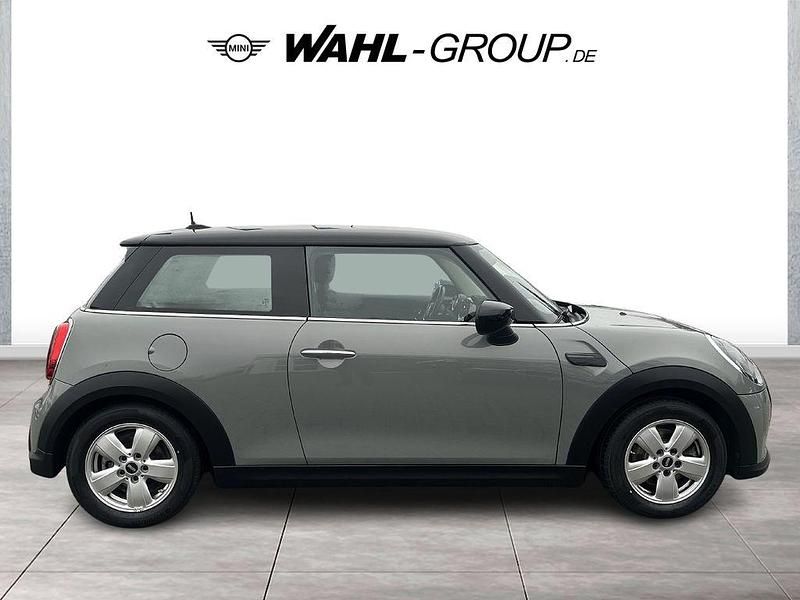 Gebraucht Mini Cooper Essential 136 PS (100 kW) 2022 Grau Kleinwagen
