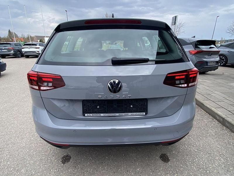 Gebraucht VW Passat Business 150 PS (110 kW) 2023 Grau Kombi